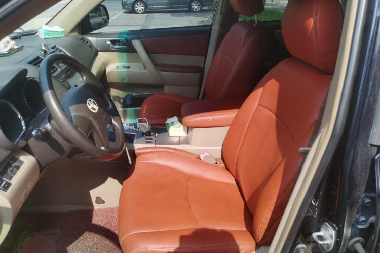 Used Toyota Highlander 2012 2.7L Two-Wheel Drive 7-Seater Elite Edition Left Front Seat