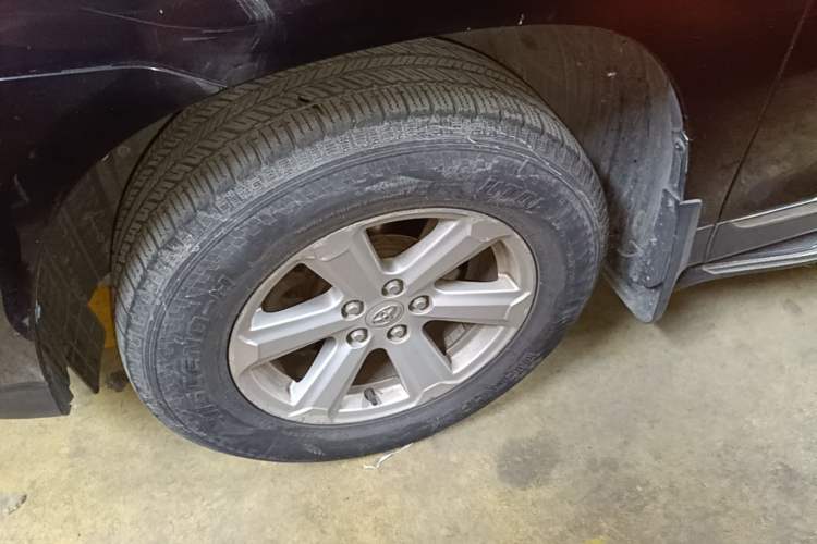 Used Toyota Highlander 2012 2.7L 2WD 5-Seater Elite Edition Left Front Wheel Hub