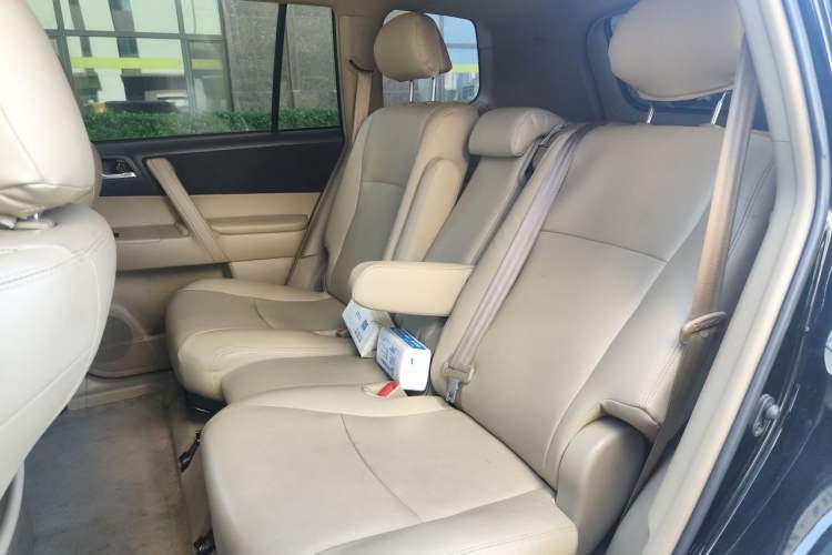Used Toyota Highlander 2012 2.7L 2WD 5-Seater Elite Edition Left Rear Seat