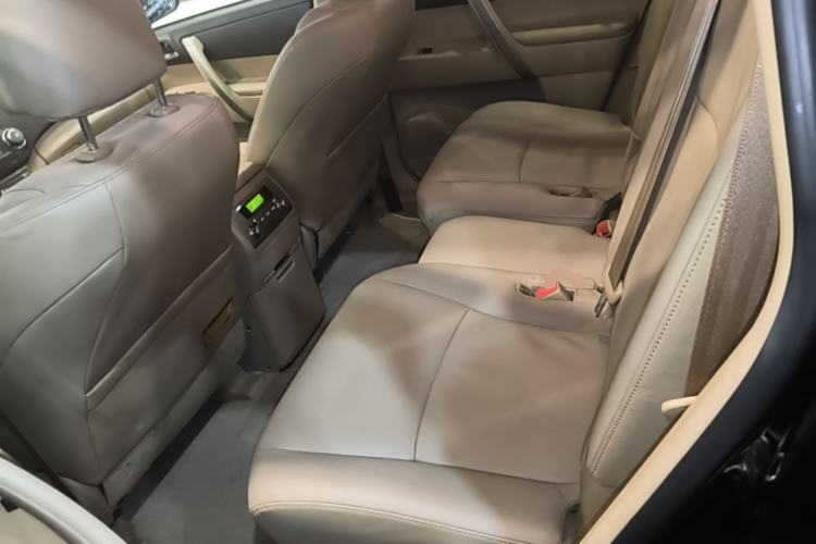 Used Toyota Highlander 2012 2.7L Two-Wheel Drive 7-Seater Luxury Edition Left Rear Seat