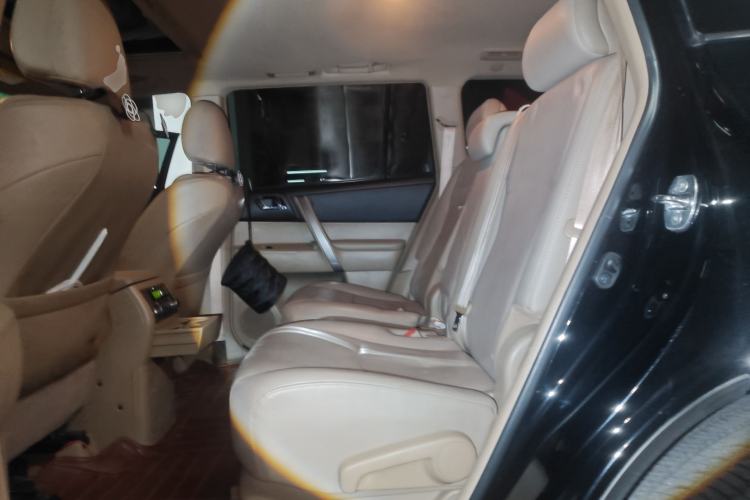 Used Toyota Highlander 2012 2.7L Two-Wheel Drive 7-Seater Luxury Edition Left Rear Seat