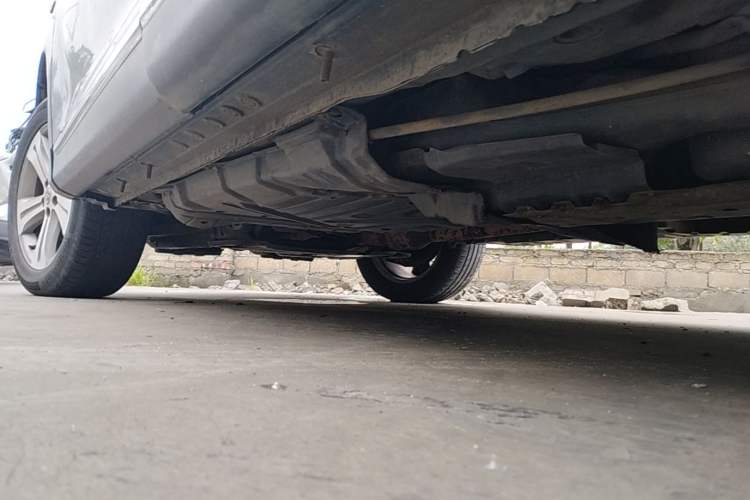 Used Toyota Highlander 2012 2.7L Two-Wheel Drive 7-Seater Luxury Edition Left Side Sill