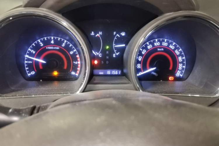 Used Toyota Highlander 2012 3.5L 4x4 7-Seater Elite Edition Odometer Close Up