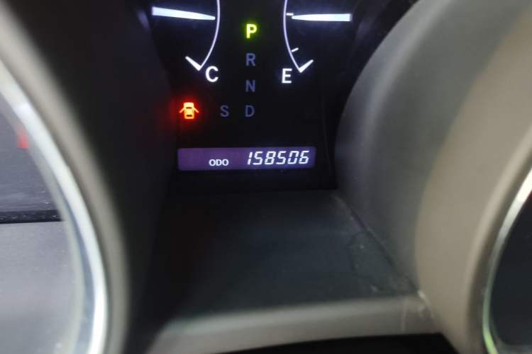 Used Toyota Highlander 2012 2.7L Two-Wheel Drive 5-Seater Sport Edition Odometer Close Up