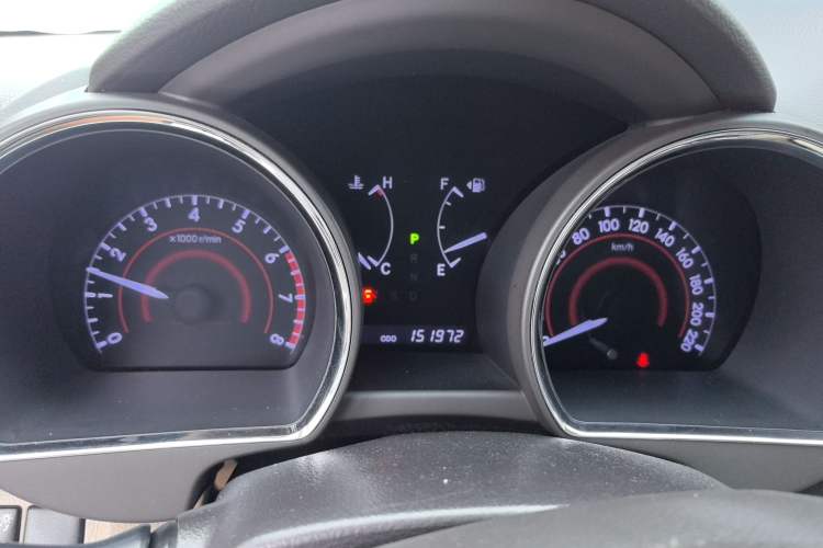 Used Toyota Highlander 2012 2.7L 2WD 5-Seater Elite Edition Odometer Close Up