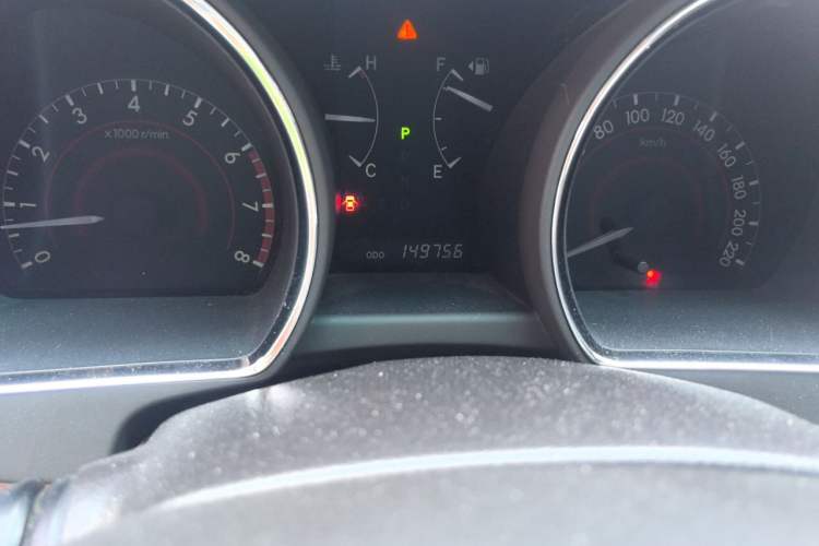 Used Toyota Highlander 2012 2.7L Two-Wheel Drive 7-Seater Luxury Navigation Edition Odometer Close Up