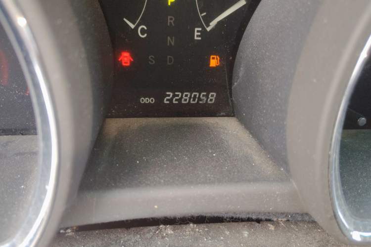 Used Toyota Highlander 2012 2.7L Two-Wheel Drive 7-Seater Luxury Edition Odometer Close Up