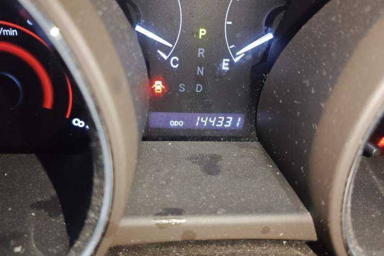 Used Toyota Highlander 2012 2.7L Two-Wheel Drive 7-Seater Luxury Edition Odometer Close Up