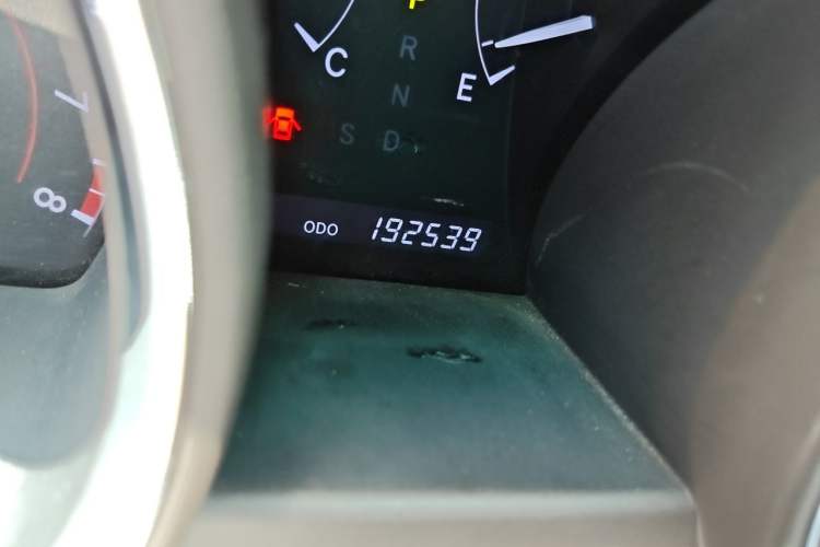 Used Toyota Highlander 2012 2.7L Two-Wheel Drive 7-Seater Luxury Edition Odometer Close Up