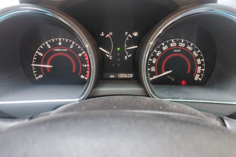Used Toyota Highlander 2012 2.7L Two-Wheel Drive 7-Seater Luxury Edition Odometer Close Up