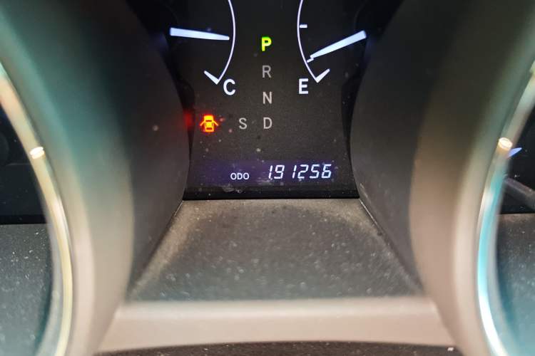 Used Toyota Highlander 2012 2.7L Two-Wheel Drive 7-Seater Luxury Edition Odometer Close Up