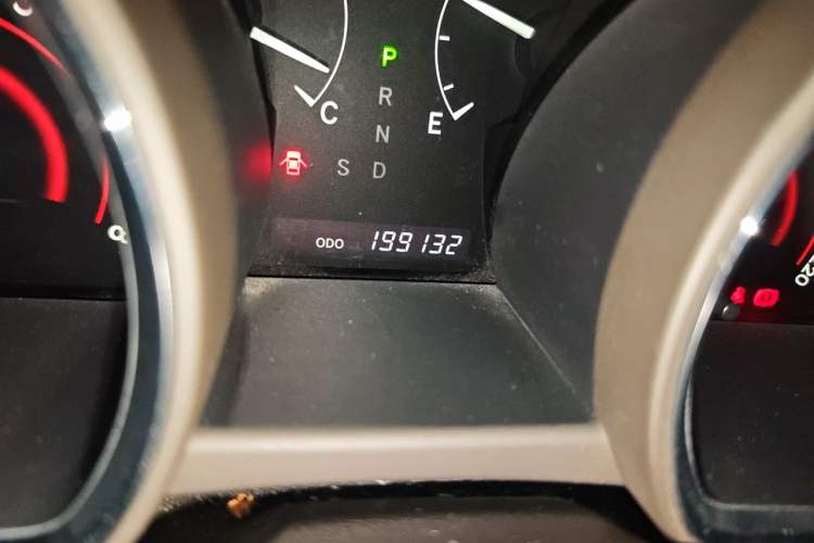 Used Toyota Highlander 2012 2.7L Two-Wheel Drive 7-Seater Luxury Edition Odometer Close Up