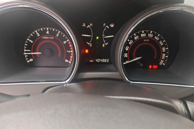 Used Toyota Highlander 2012 2.7L 2WD 5-Seater Elite Edition Odometer Close Up