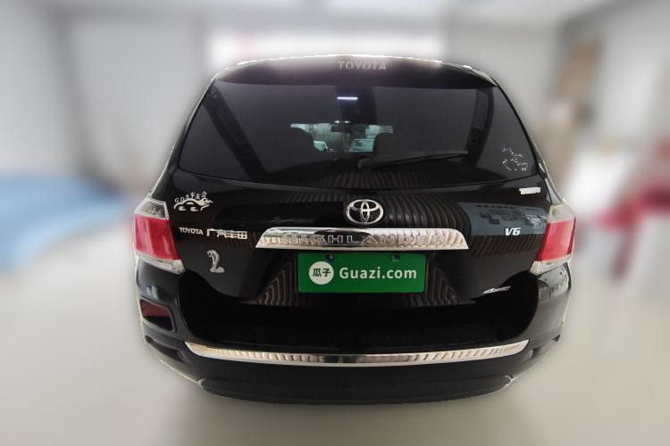Used Toyota Highlander 2012 2.7L Two-Wheel Drive 7-Seater Luxury Edition Rear
