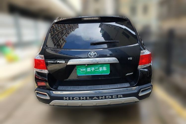 Used Toyota Highlander 2012 2.7L Two-Wheel Drive 7-Seater Luxury Edition Rear