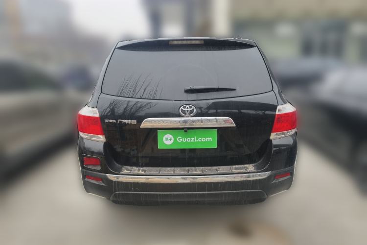 Used Toyota Highlander 2012 2.7L Two-Wheel Drive 7-Seater Luxury Edition Rear