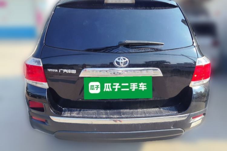 Used Toyota Highlander 2012 2.7L Two-Wheel Drive 7-Seater Luxury Edition Rear