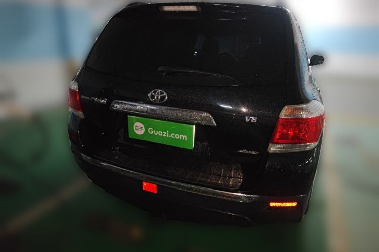 Used Toyota Highlander 2012 2.7L Two-Wheel Drive 5-Seater Sport Edition Rear
