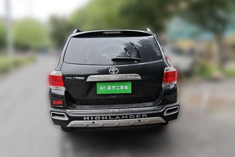 Used Toyota Highlander 2012 2.7L Two-Wheel Drive 7-Seater Luxury Edition Rear