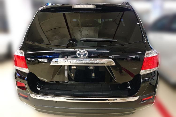 Used Toyota Highlander 2012 2.7L Two-Wheel Drive 7-Seater Luxury Edition Rear
