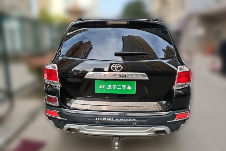 Used Toyota Highlander 2012 2.7L Two-Wheel Drive 7-Seater Luxury Edition Rear