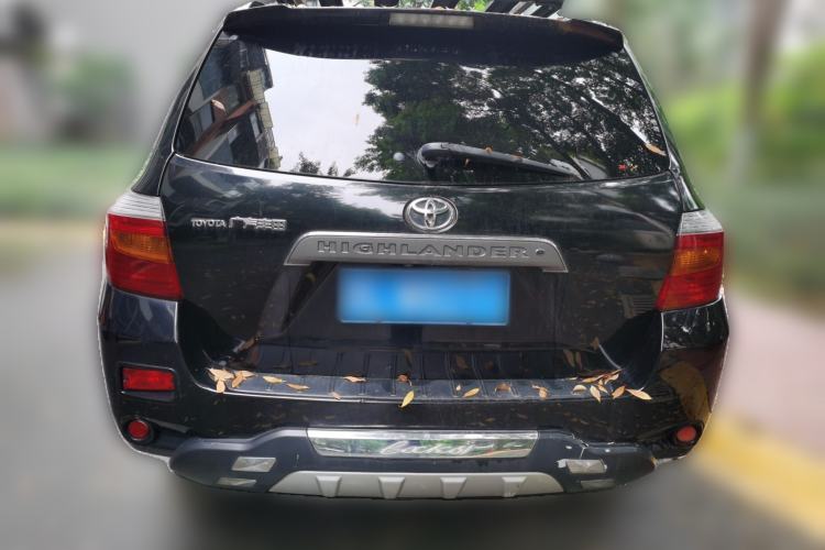 Used Toyota Highlander 2012 2.7L Two-Wheel Drive 7-Seater Luxury Edition Rear