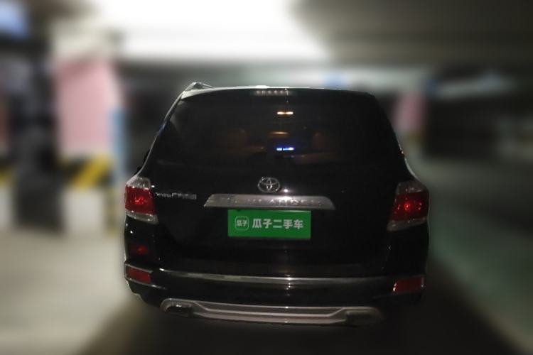 Used Toyota Highlander 2012 2.7L Two-Wheel Drive 7-Seater Luxury Edition Rear