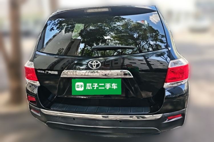 Used Toyota Highlander 2012 2.7L Two-Wheel Drive 7-Seater Elite Edition Rear