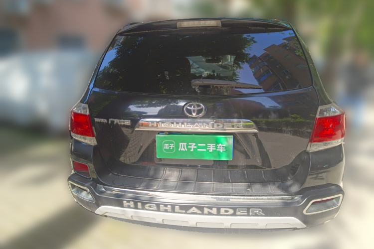 Used Toyota Highlander 2012 2.7L Two-Wheel Drive 7-Seater Luxury Edition Rear