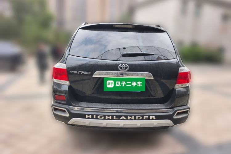 Used Toyota Highlander 2012 2.7L Two-Wheel Drive 7-Seater Luxury Edition Rear