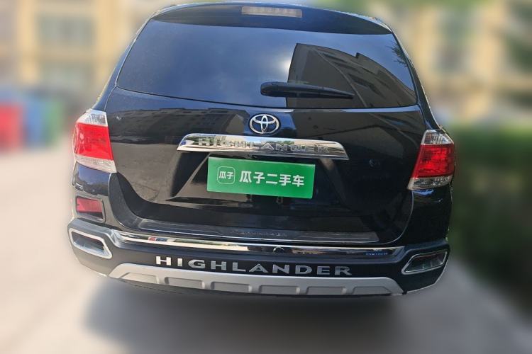 Used Toyota Highlander 2012 2.7L Two-Wheel Drive 5-Seater Sport Edition Rear