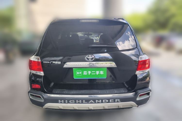 Used Toyota Highlander 2012 2.7L Two-Wheel Drive 7-Seater Luxury Edition Rear