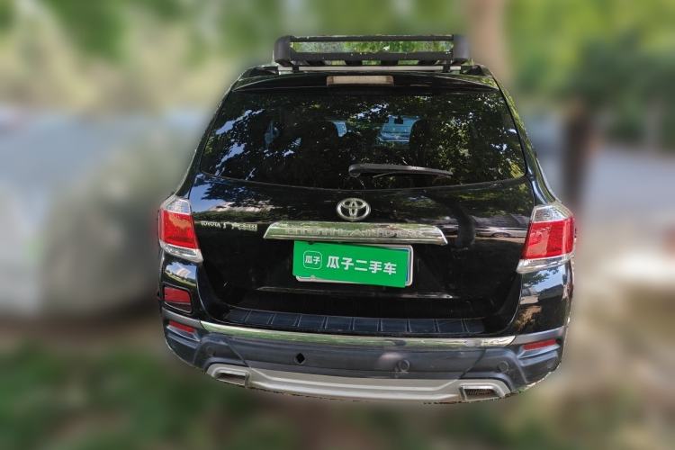 Used Toyota Highlander 2012 2.7L Two-Wheel Drive 7-Seater Luxury Edition Rear