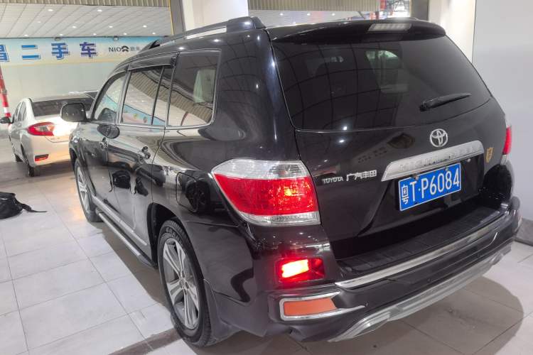 Used Toyota Highlander 2012 2.7L Two-Wheel Drive 7-Seater Luxury Edition Rear Left 45 Deg