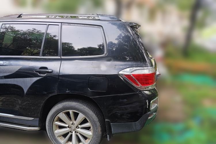 Used Toyota Highlander 2012 3.5L 4x4 7-Seater Luxury Edition Rear Left 45 Deg