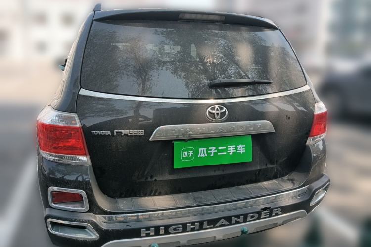 Used Toyota Highlander 2012 2.7L Two-Wheel Drive 7-Seater Luxury Edition Rear