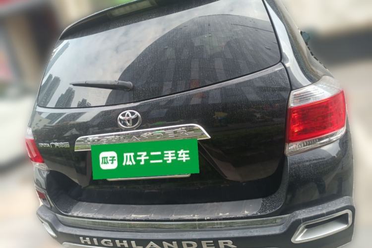 Used Toyota Highlander 2012 2.7L Two-Wheel Drive 7-Seater Luxury Edition Rear