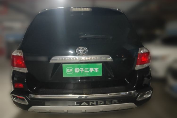 Used Toyota Highlander 2012 2.7L Two-Wheel Drive 7-Seater Luxury Edition Rear