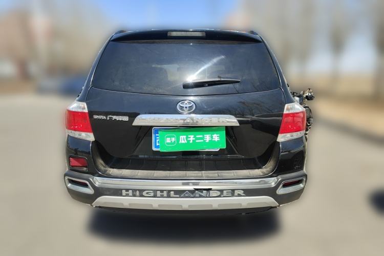 Used Toyota Highlander 2012 2.7L Two-Wheel Drive 7-Seater Luxury Edition Rear