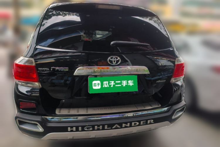 Used Toyota Highlander 2012 2.7L Two-Wheel Drive 7-Seater Elite Edition Rear