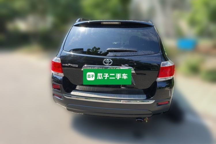 Used Toyota Highlander 2012 2.7L Two-Wheel Drive 7-Seater Luxury Edition Rear
