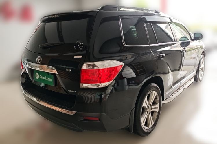 Used Toyota Highlander 2012 2.7L Two-Wheel Drive 7-Seater Luxury Edition Rear Right 45 Deg