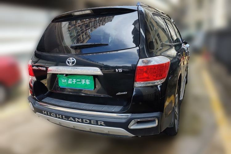 Used Toyota Highlander 2012 2.7L Two-Wheel Drive 7-Seater Luxury Edition Rear Right 45 Deg