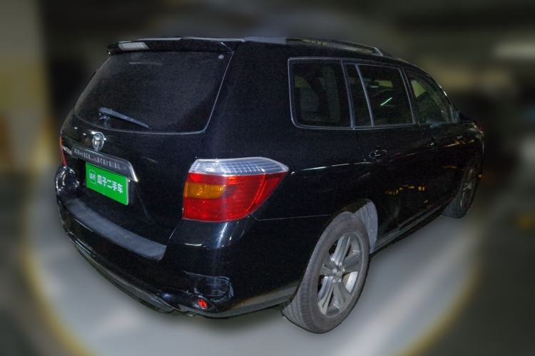 Used Toyota Highlander 2012 2.7L Two-Wheel Drive 7-Seater Luxury Edition Rear Right 45 Deg