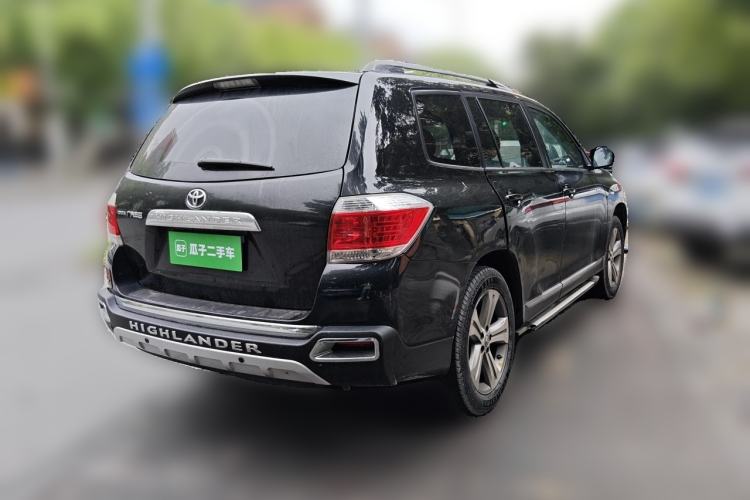 Used Toyota Highlander 2012 2.7L Two-Wheel Drive 7-Seater Luxury Edition Rear Right 45 Deg