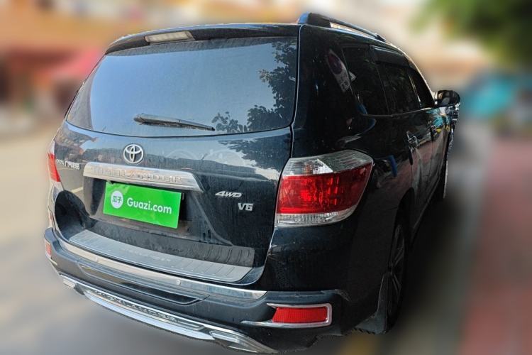 Used Toyota Highlander 2012 2.7L Two-Wheel Drive 7-Seater Luxury Edition Rear Right 45 Deg