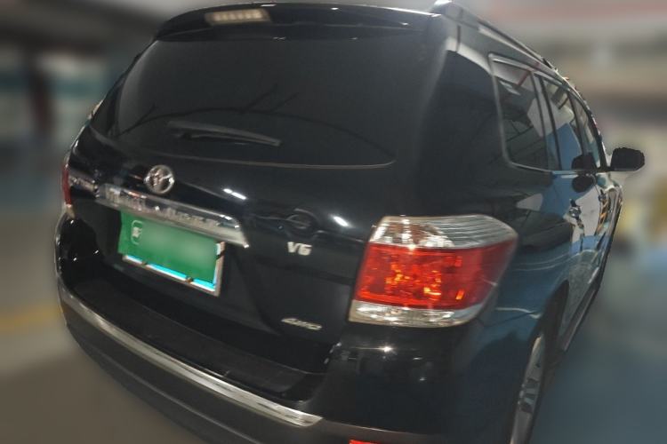 Used Toyota Highlander 2012 2.7L Two-Wheel Drive 5-Seater Sport Edition Rear Right 45 Deg