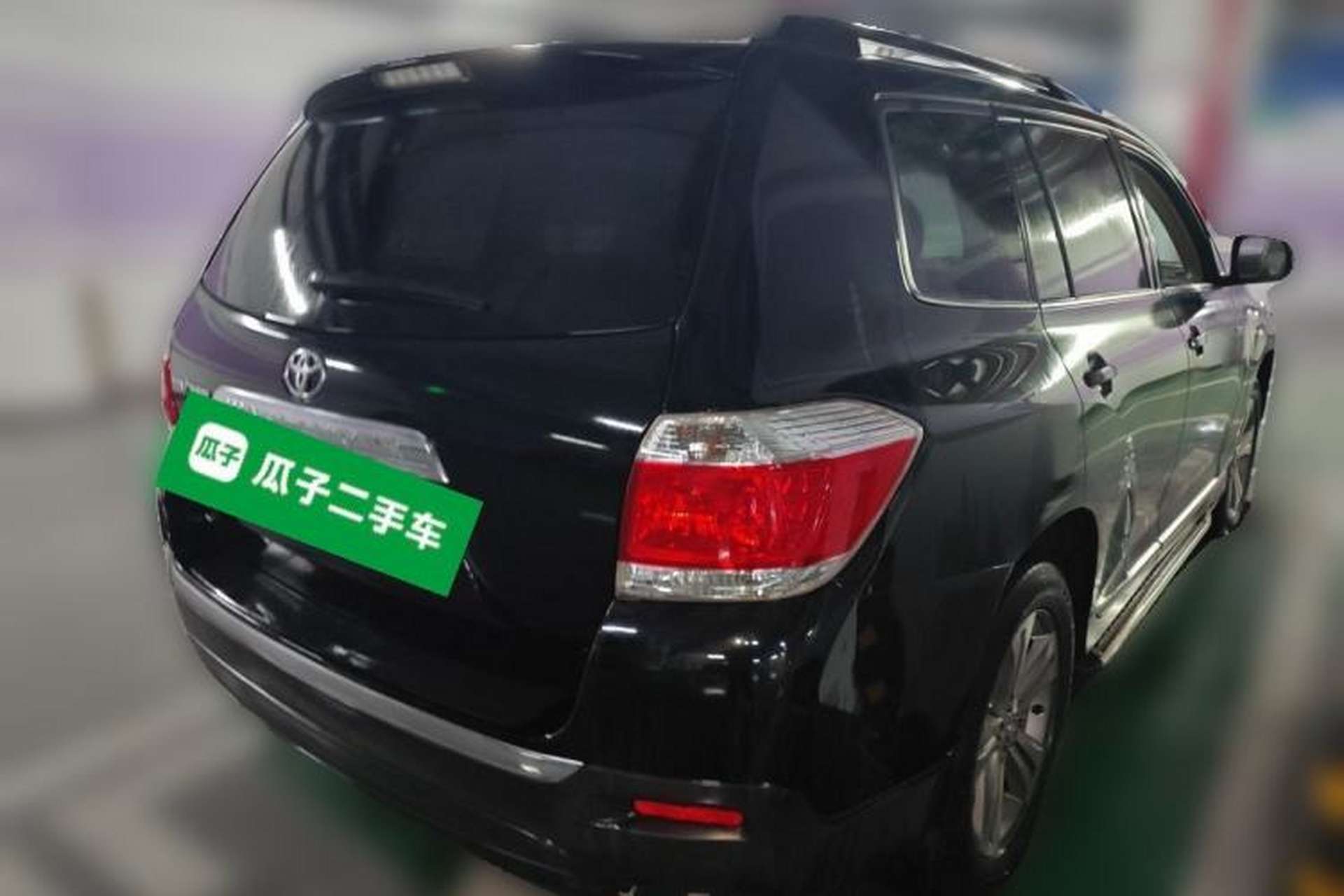 Used Toyota Highlander 2012 2.7L Two-Wheel Drive 7-Seater Luxury Edition Rear Right 45 Deg
