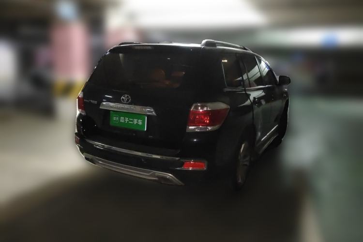 Used Toyota Highlander 2012 2.7L Two-Wheel Drive 7-Seater Luxury Edition Rear Right 45 Deg