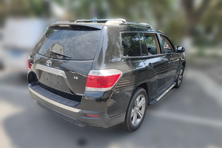 Used Toyota Highlander 2012 2.7L Two-Wheel Drive 7-Seater Luxury Edition Rear Right 45 Deg